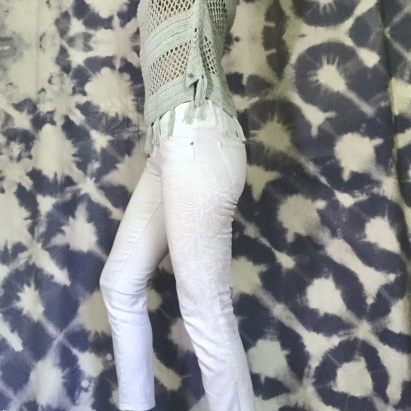 Madewell embroidered mid-rise jeans, 24 - Picture 7 of 13